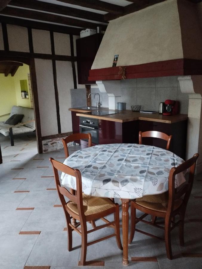 Appartement, Vue Sur Les Pyrenees Pouillon Luaran gambar